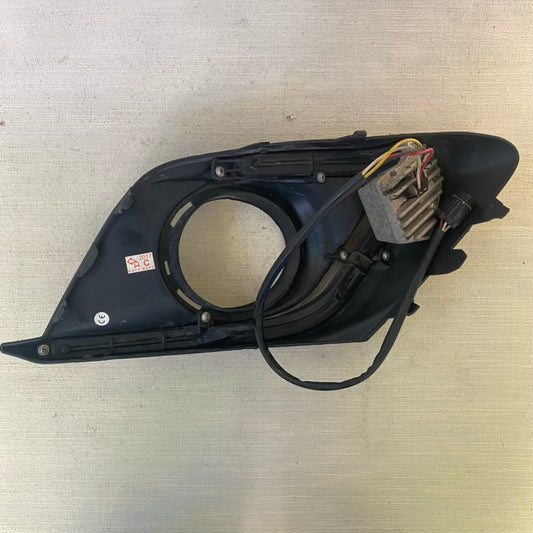 Yeni Mazda 3 - Sağ Gündüz Ledli Sis Farı Çerçevesi Orijinal