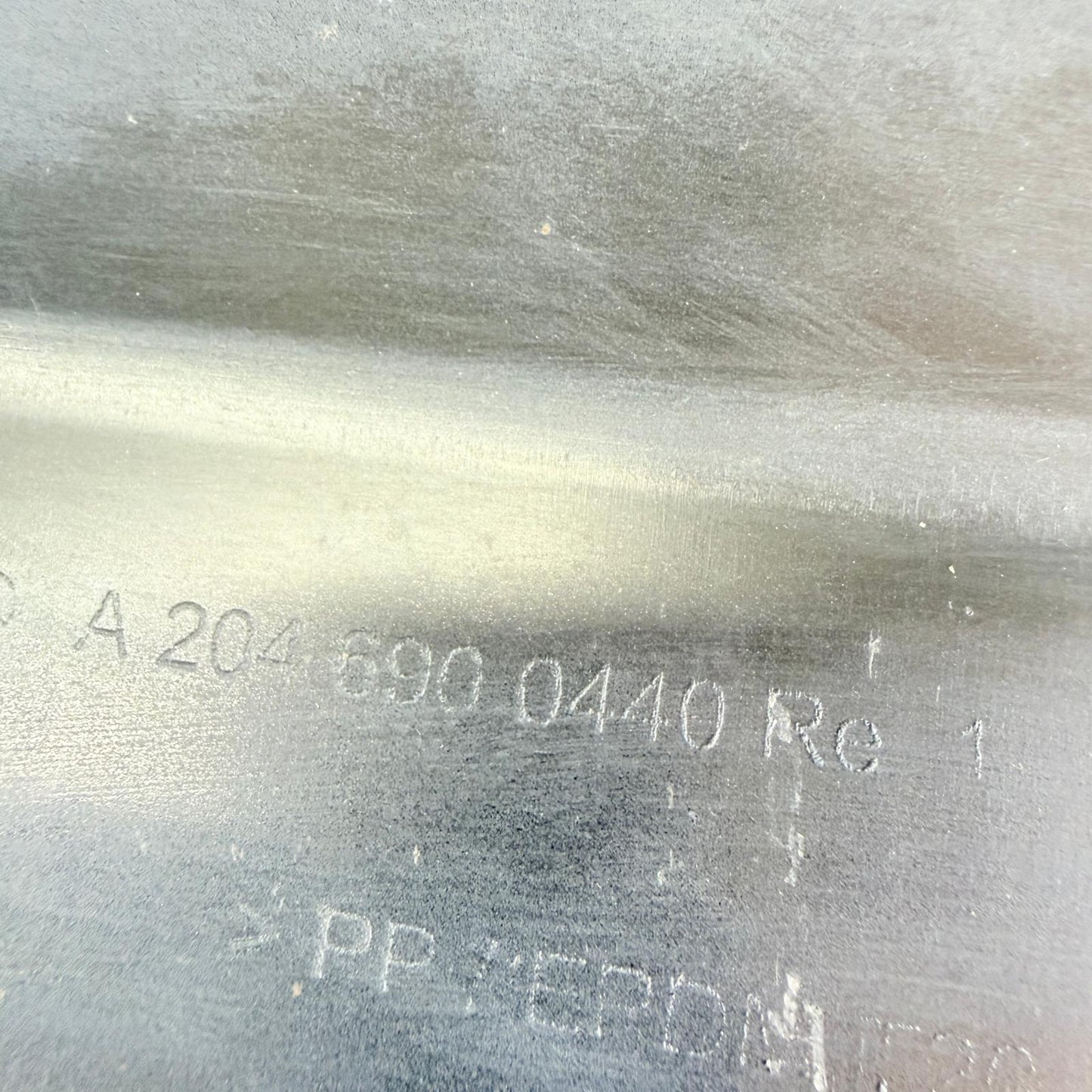 Mercedes C Serisi W204 Sağ Marşpiyel Kaplaması A2046900440