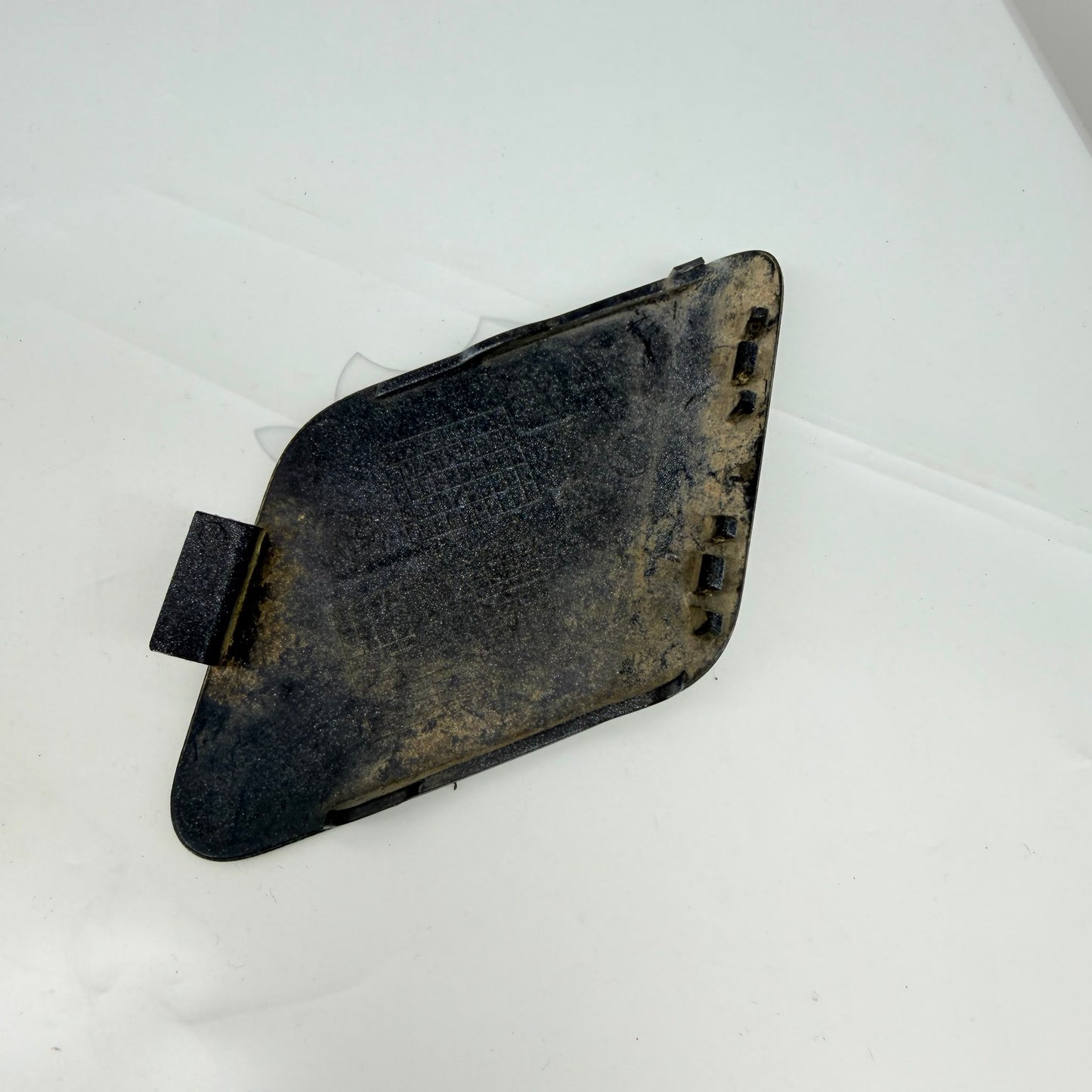 BMW F20 1 Serisi Arka Tampon Çeki Demir Kapağı 51127301463 En Uygun Oto Parça