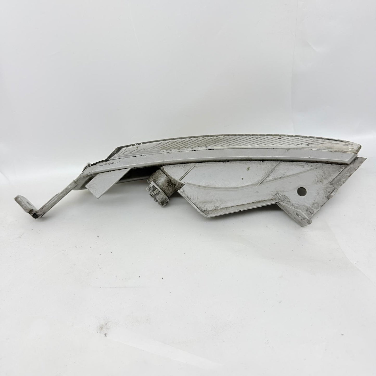 Opel Astra J Sağ Ön Sinyal Lambası 13367143