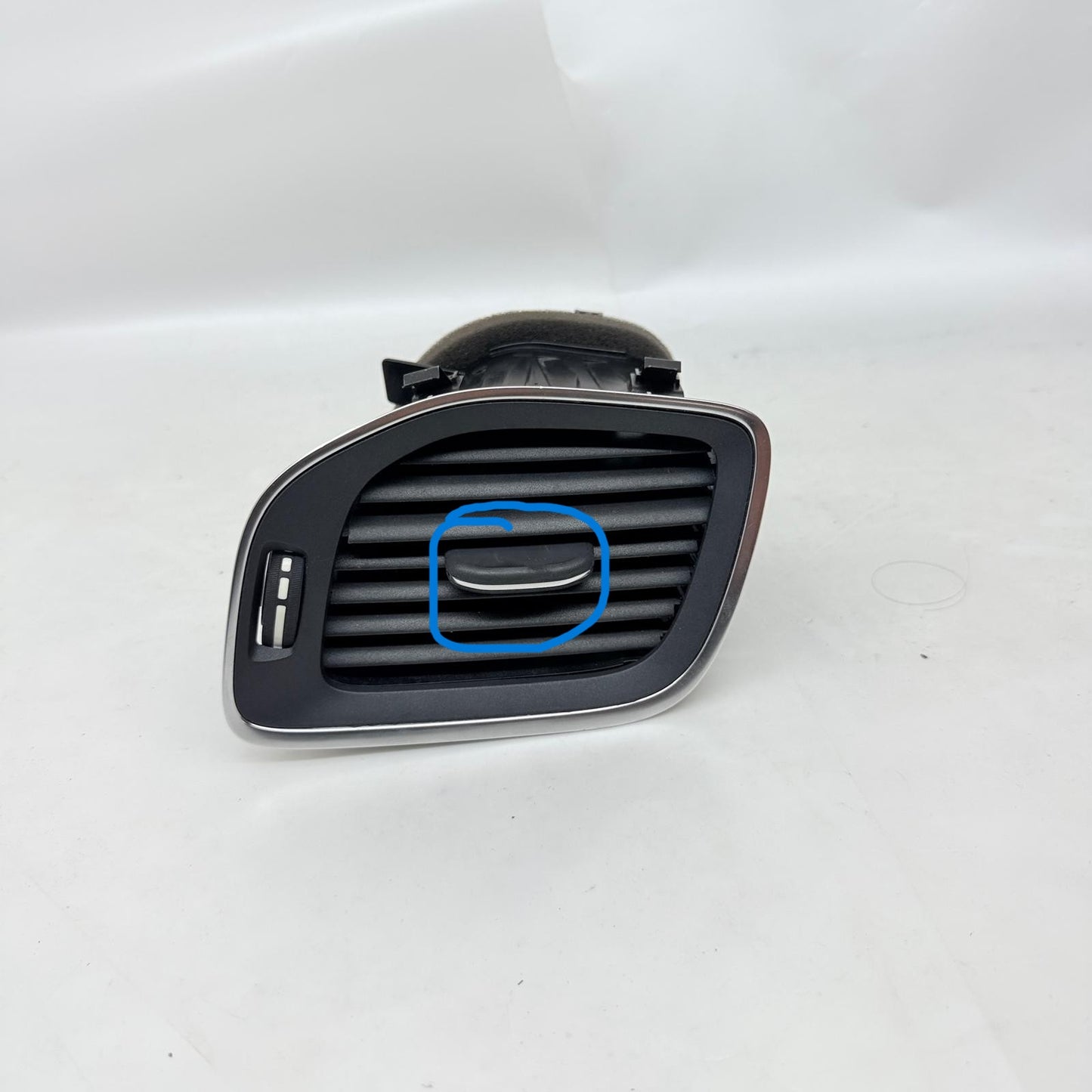 Volvo V40 Hava Üfleme Izgaraı Sağ 30791696