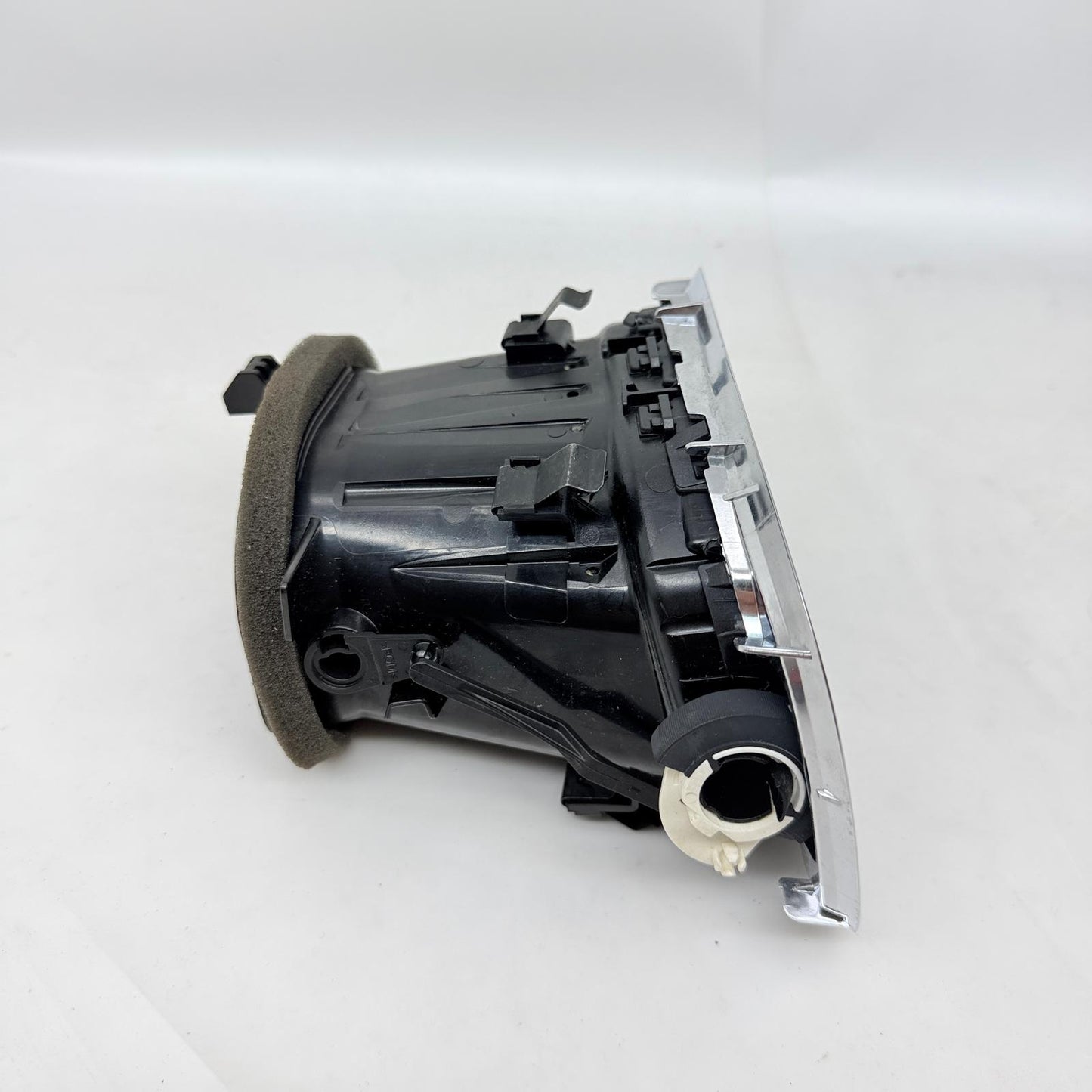 Volvo V40 Hava Üfleme Izgaraı Sağ 30791696