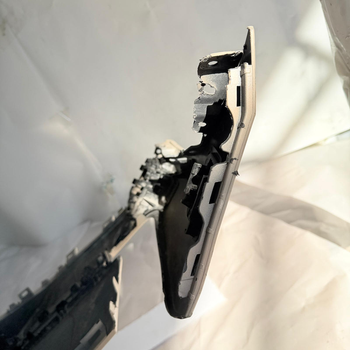 Volvo EX30 Ön Tampon 2023-2025 31345658 En Uygun Oto Parça