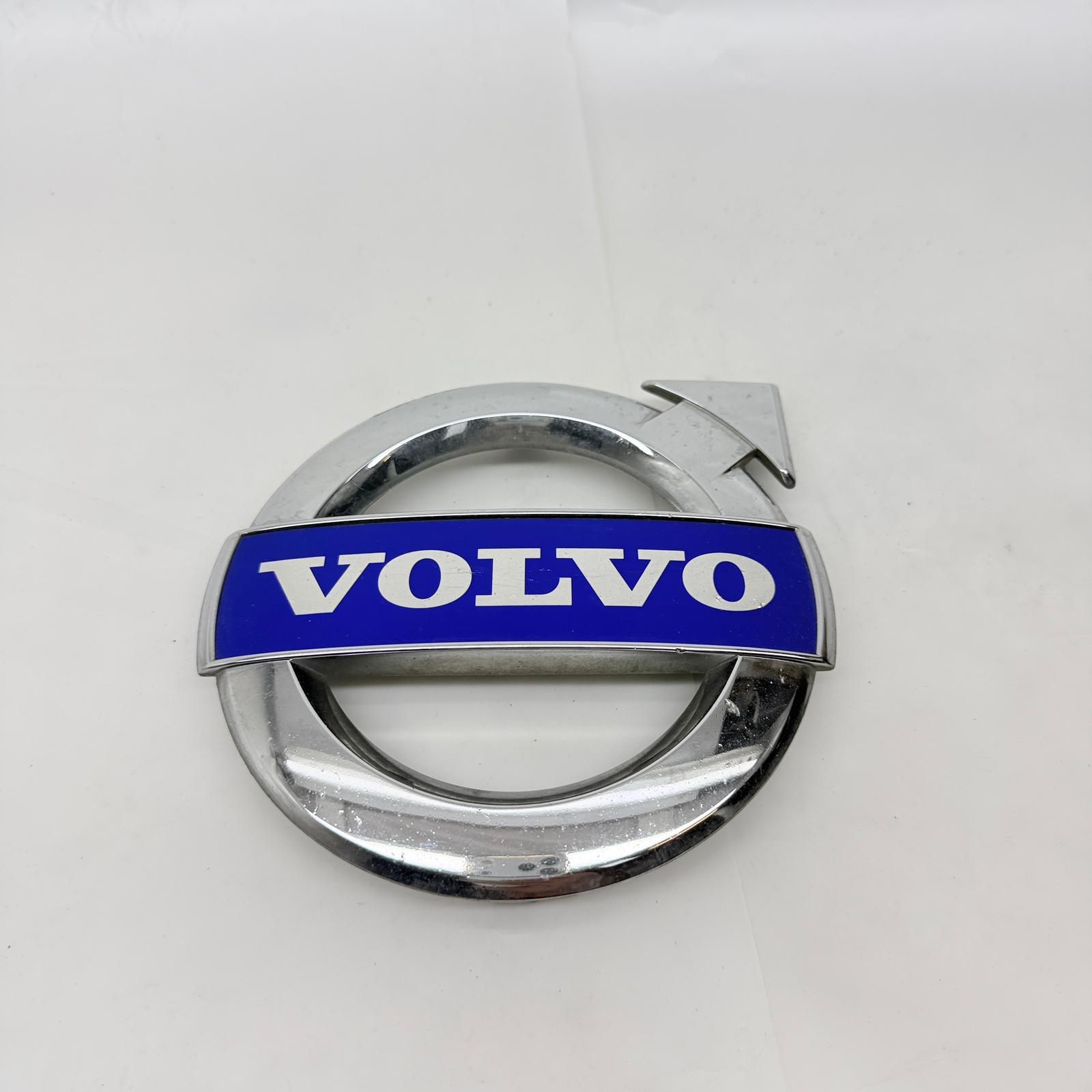 Volvo S60 V60 Ön Panjur Amblemi 31383030 En Uygun Oto Parça