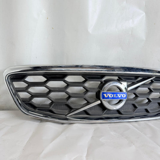 Volvo V40 Cross Country Ön Panjur 31383936 13-20 En Uygun Oto Parça