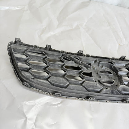 Volvo V40 Cross Country Ön Panjur 31383936 13-20 En Uygun Oto Parça