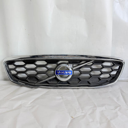 Volvo V40 Cross Country Ön Panjur 31383936 13-20 En Uygun Oto Parça