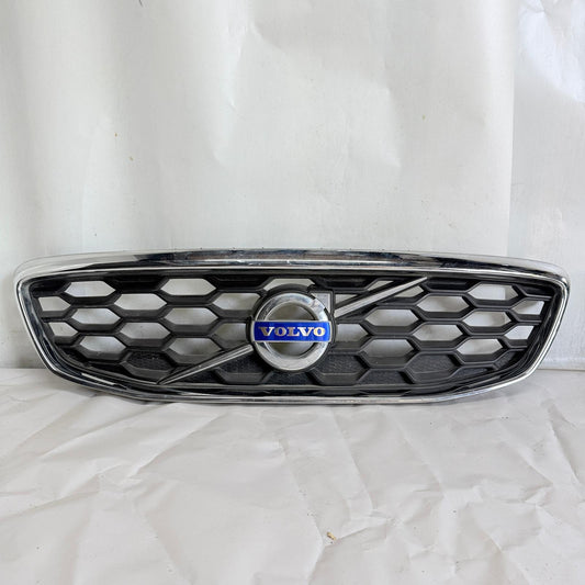 Volvo V40 Cross Country Ön Panjur 31383936 13-20 En Uygun Oto Parça