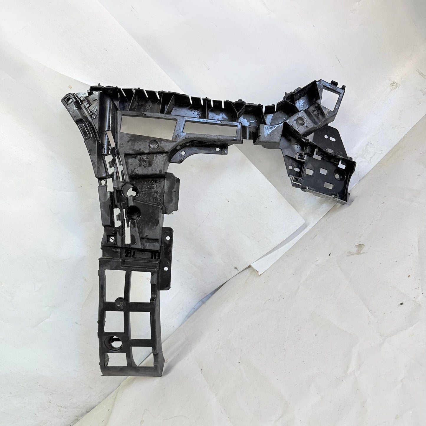Volvo XC90 Arka Tampon Montaj Braketi Sol 31407730