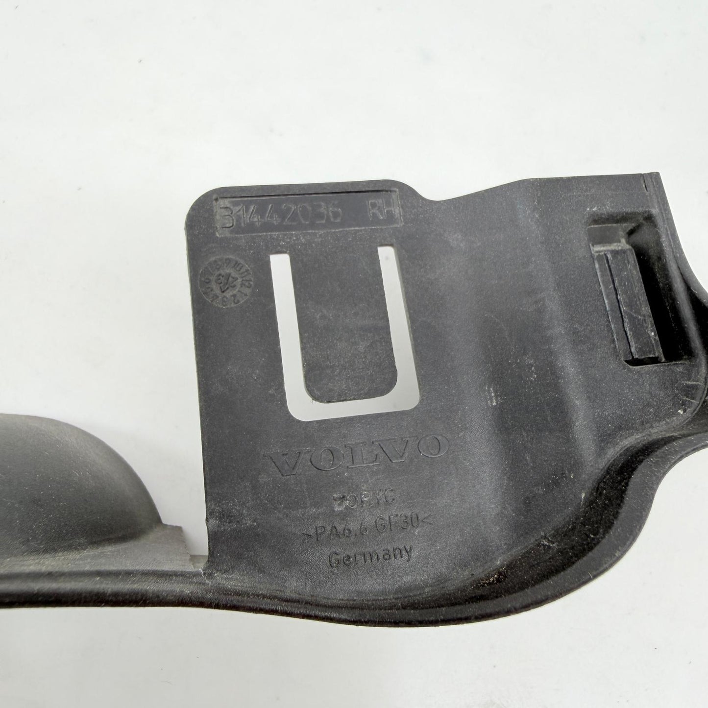 Volvo S90 V90 Kaput Menteşe Kapağı Sağ 31442036