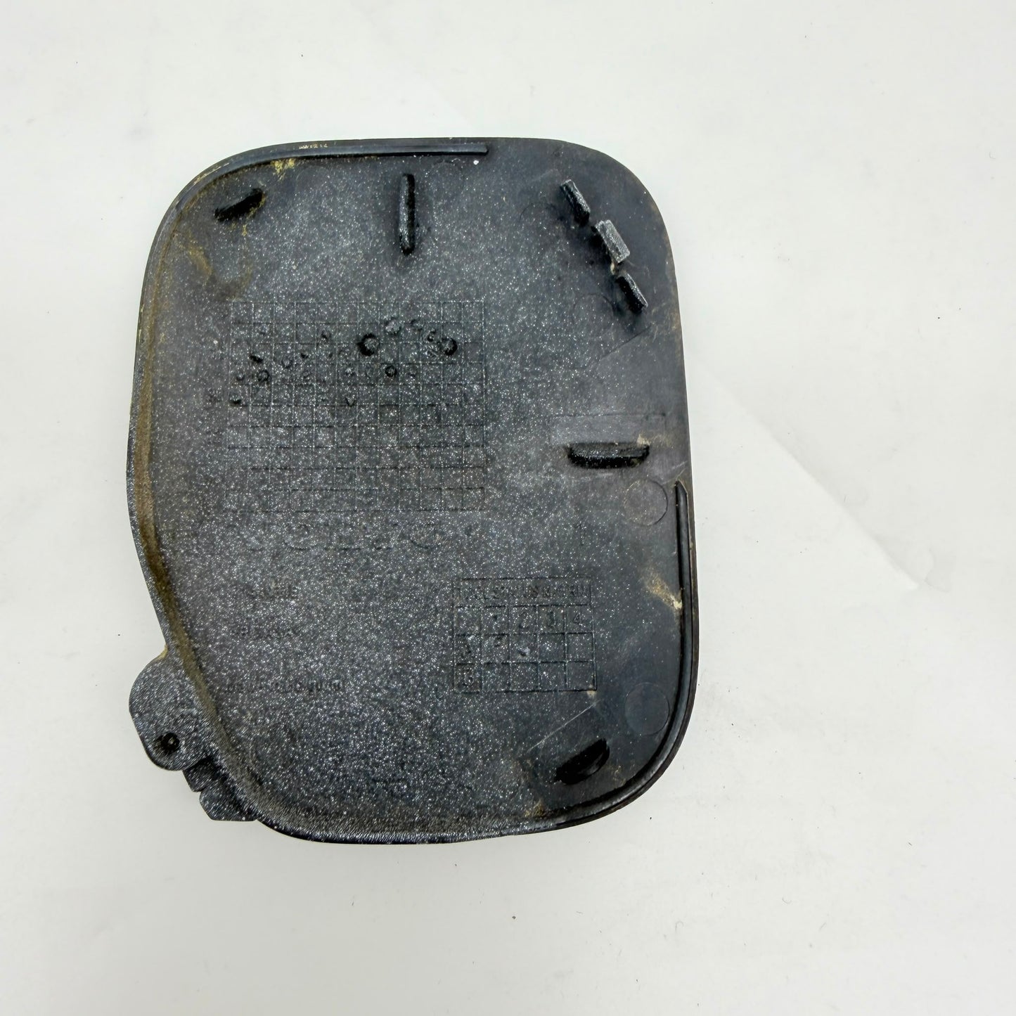 Volvo XC40 Ön Tampon Çeki Demir Kapağı 31449346