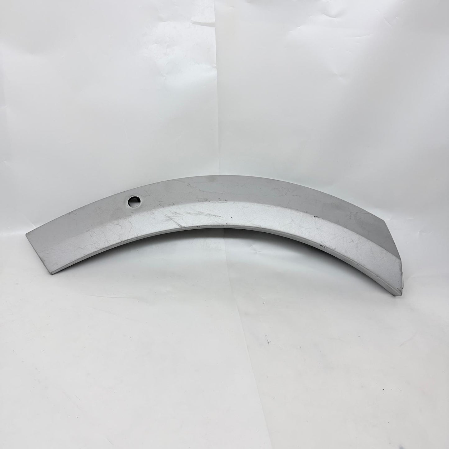 Volvo XC60 Sol Ön Çamurluk Dođiği Çıtası 31454795