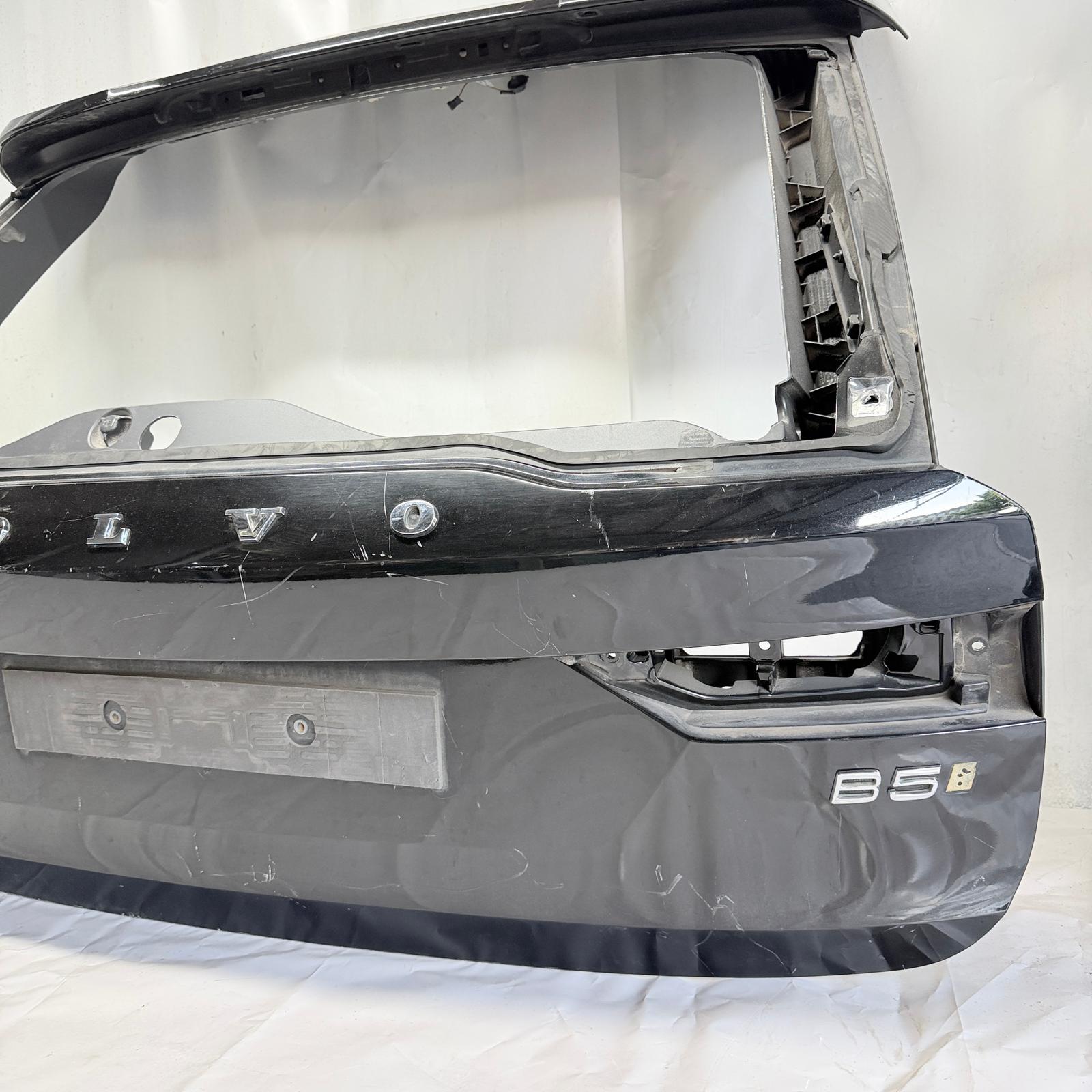 Volvo V90 Bagaj Kapağı 31690804 15-26 En Uygun Oto Parça