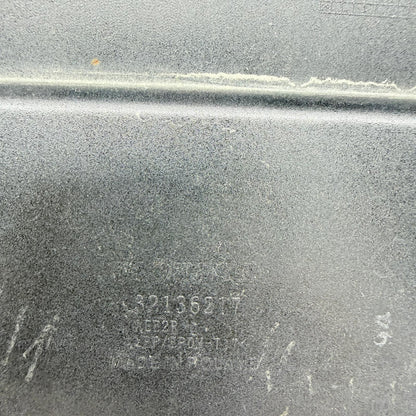 Volvo XC60 Arka Tampon Difüzörü 32136217