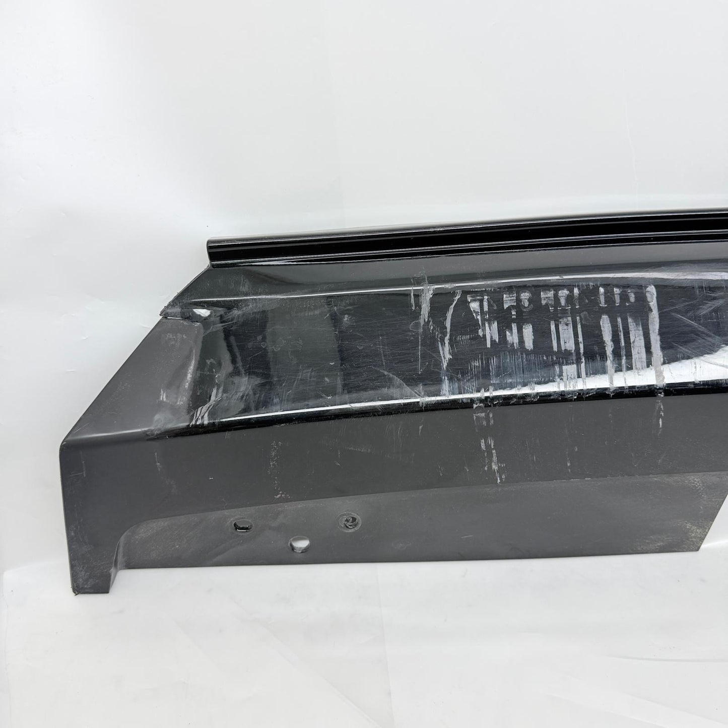 Volvo XC60 Arka Tampon Difüzörü 32136217