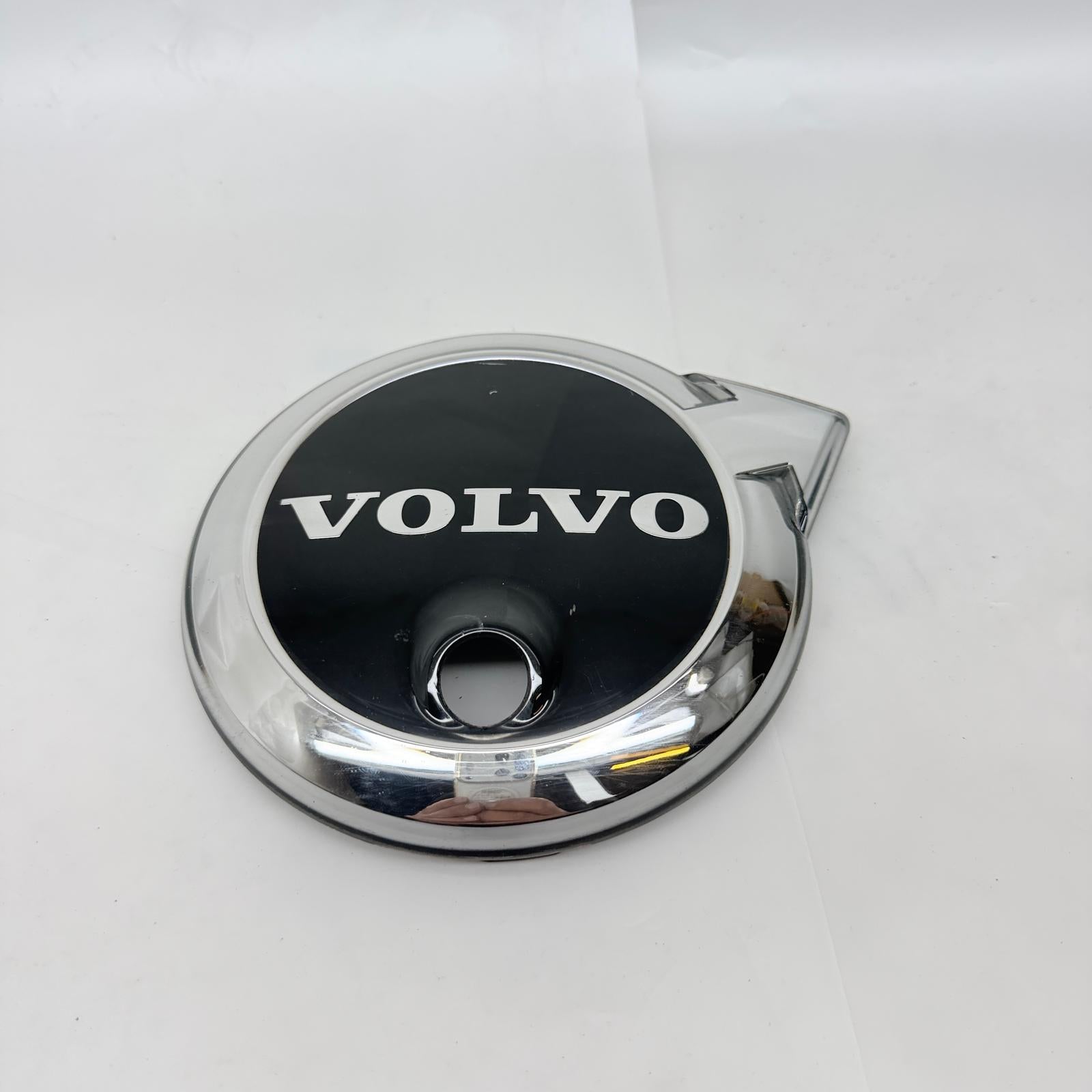 Volvo V90 S90 XC60 Amblem 32228039 En Uygun Oto Parça