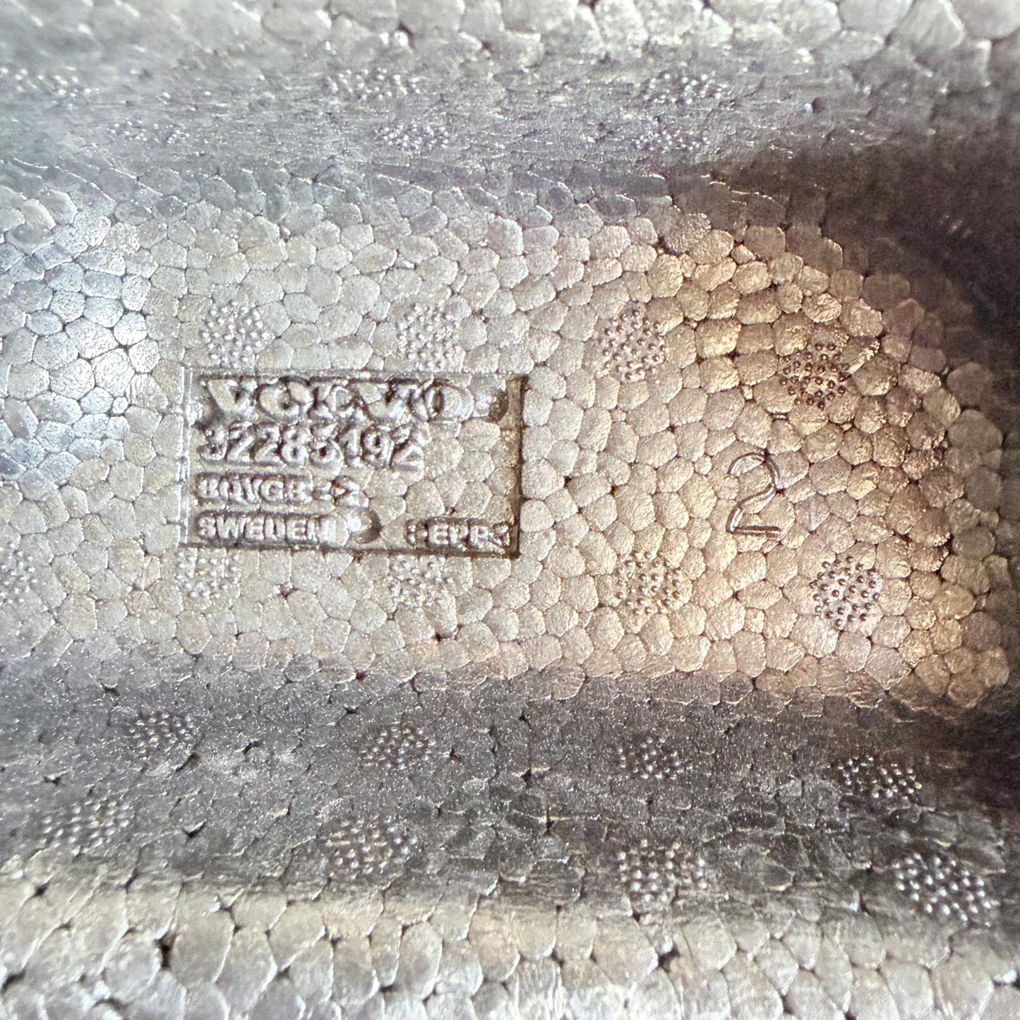 Volvo XC40 Ön Tampon Darbe Emici 32285192