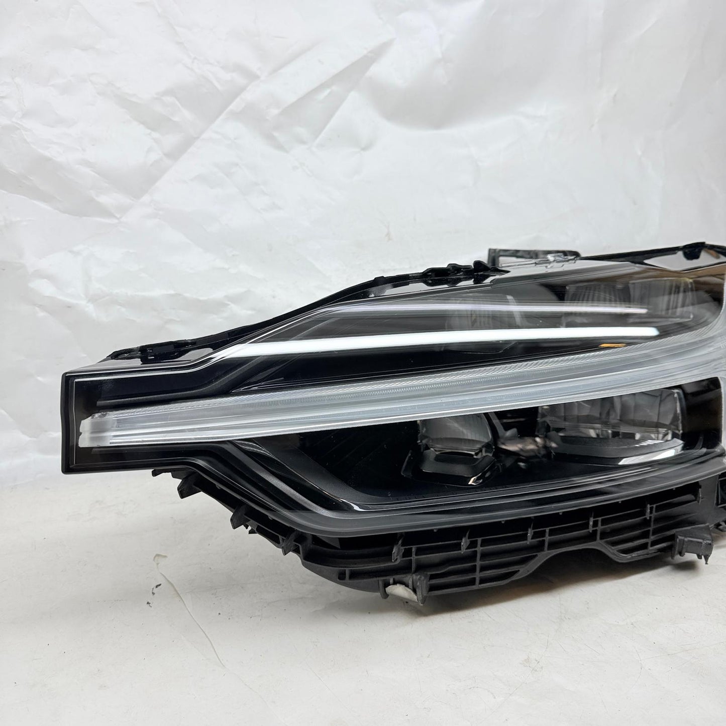 Volvo XC60 SOL Far 32342506 20-26 En Uygun Oto Parça