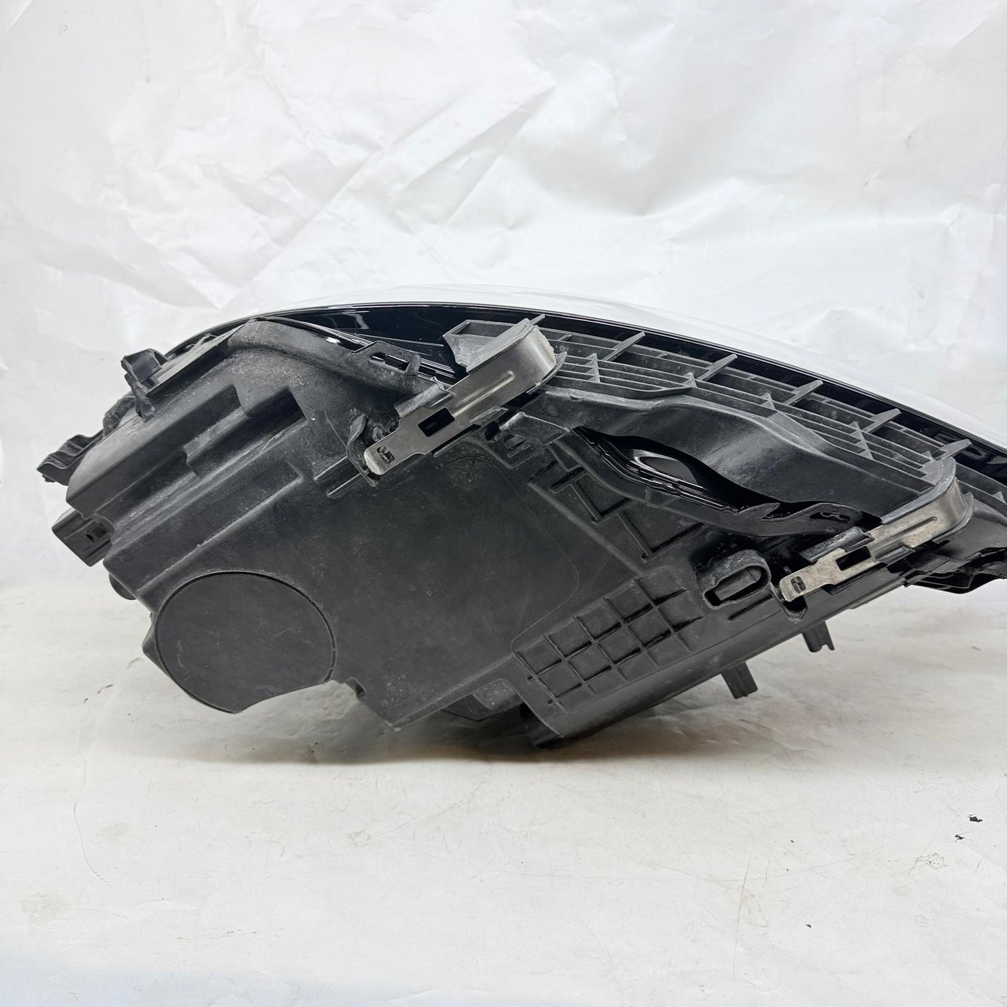 Volvo XC60 Sağ Far 32342507 En Uygun Oto Parça
