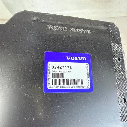 Volvo XC40 Ön Tampon Demiri 32427178 21-26 En Uygun Oto Parça