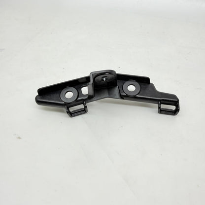 BMW X2 U10 Çamurluk Ağız Braketi Sol 51115A32AD3