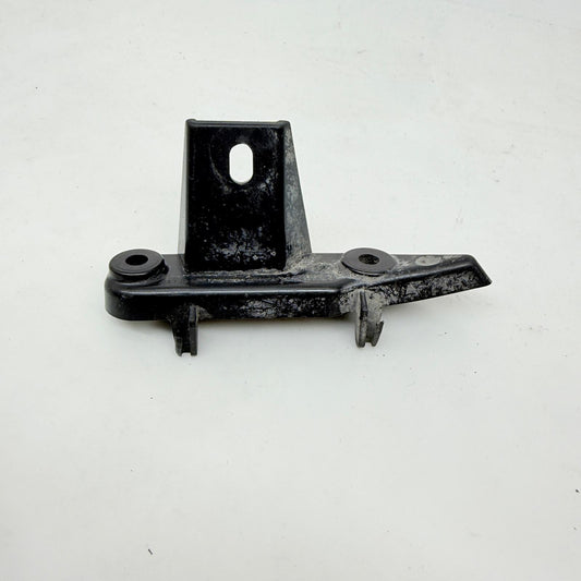 BMW 3 Serisi G20 Ön Tampon Braketi Sol Alt 51117422251