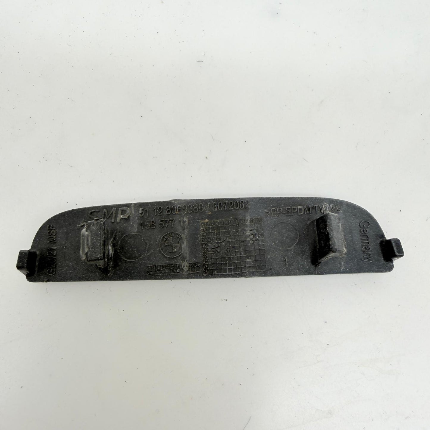 BMW 3 Serisi G20 G21 Arka Tampon Çeki Demir Kapağı 51128069388