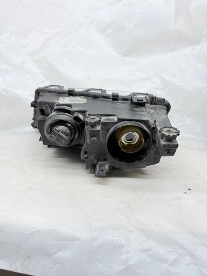 BMW 3 Serisi E46 Sağ Far 63126910956