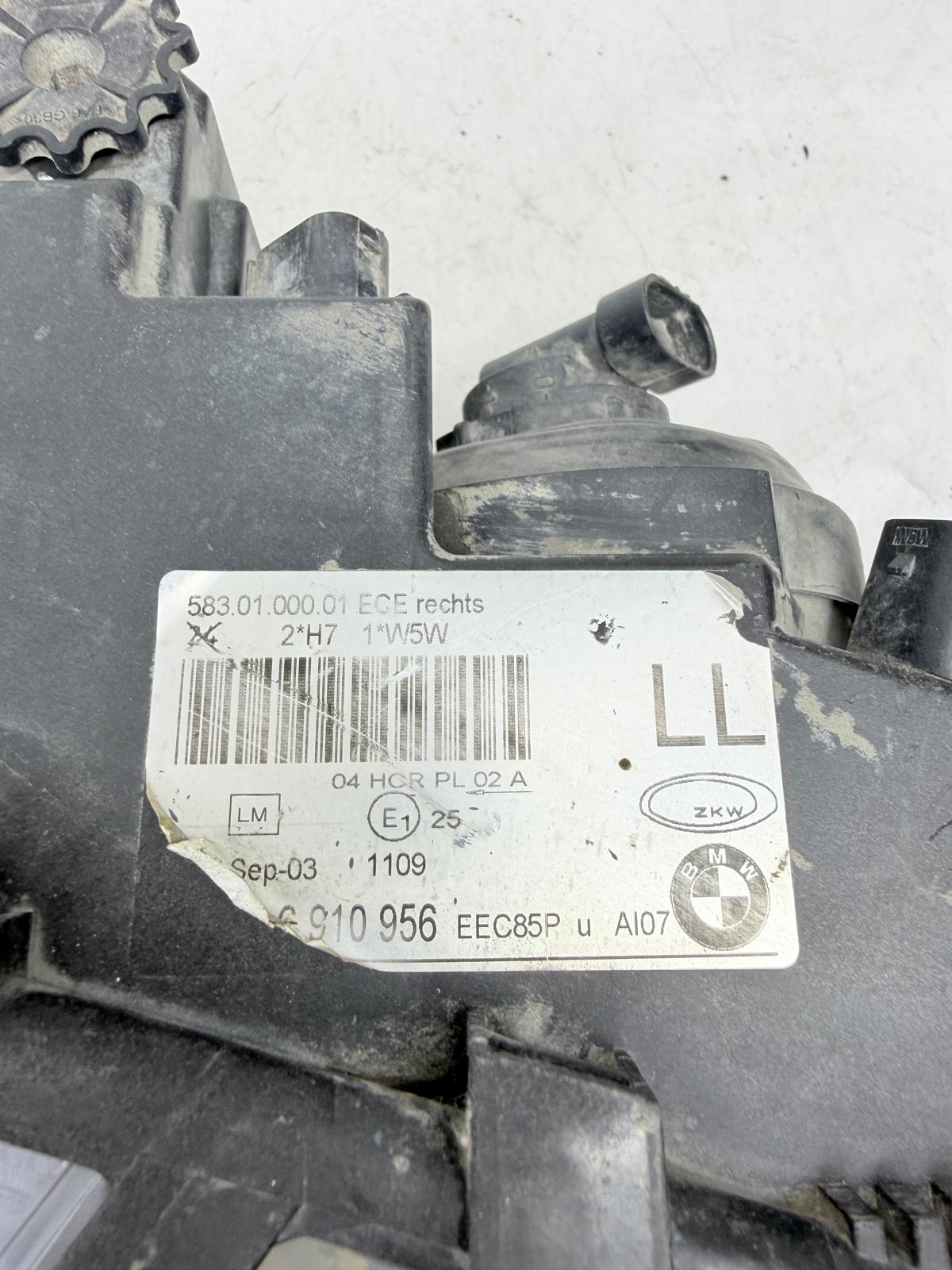 BMW 3 Serisi E46 Sağ Far 63126910956