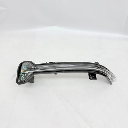 BMW 3 Serisi G20 Sol Ayna Sinyali 63137498159