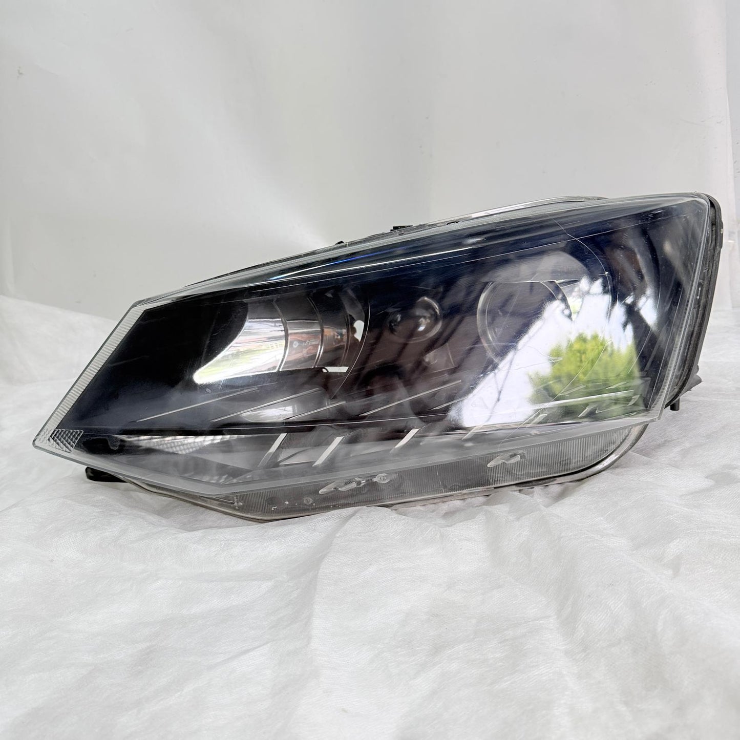 Skoda Fabia Sol Far LED 6V1941015B 2014-2018