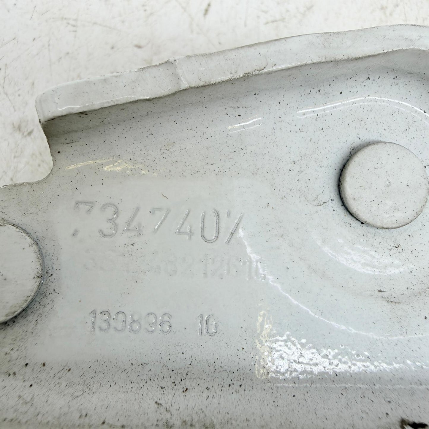 BMW 5 Serisi G30 Kaput Menteşesi Sol 7347407