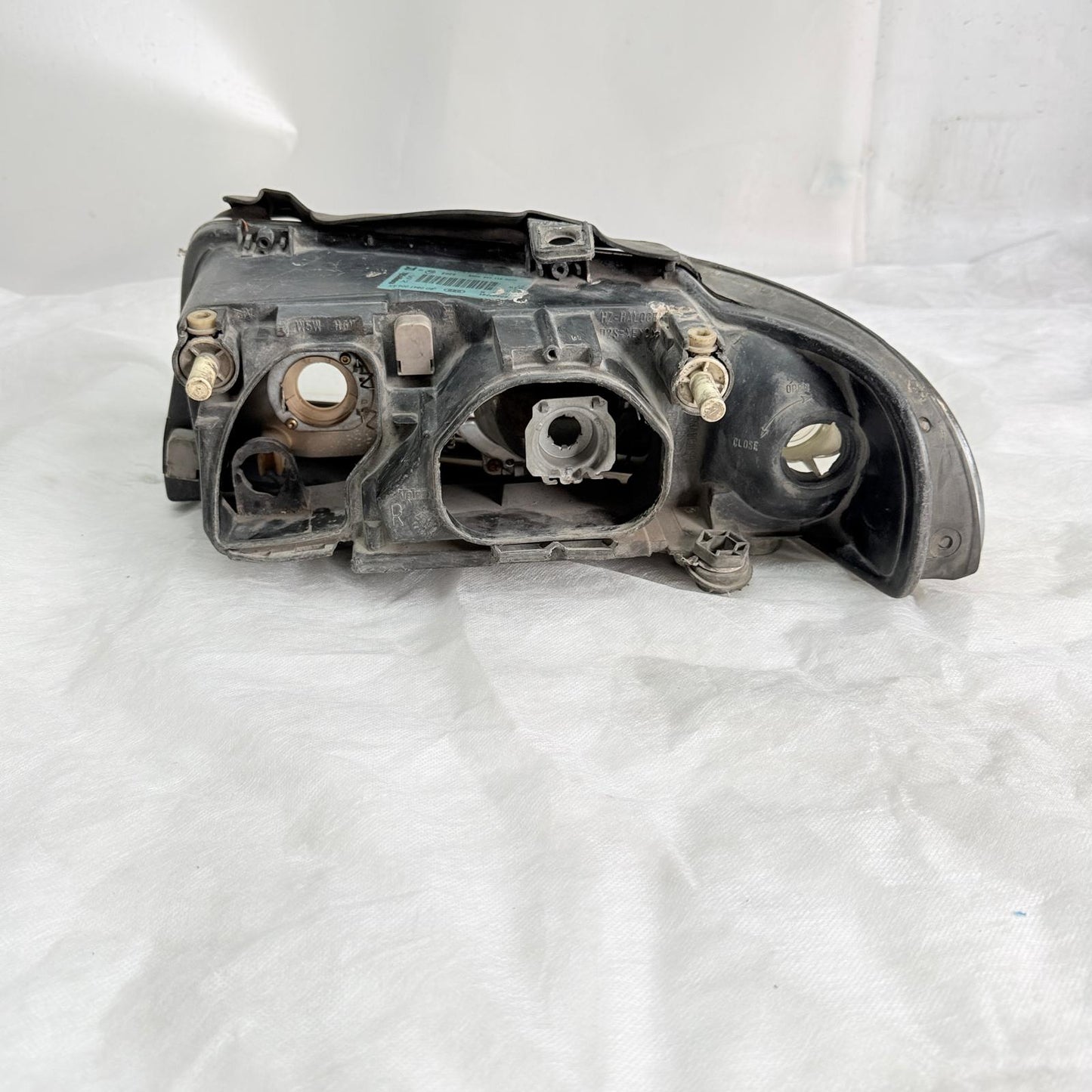 Audi A4 B5 Sağ Far 8D0941004