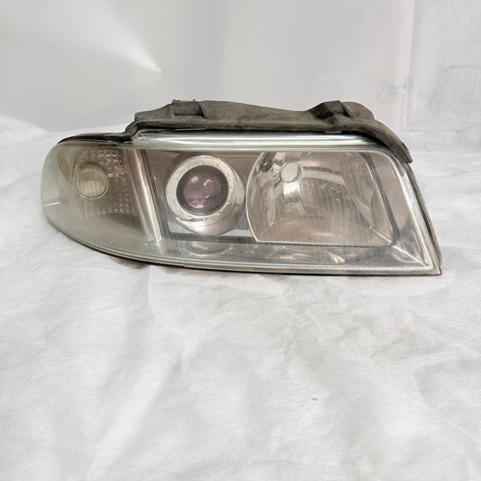 Audi A4 B5 Sağ Far 8D0941004 En Uygun Oto Parça