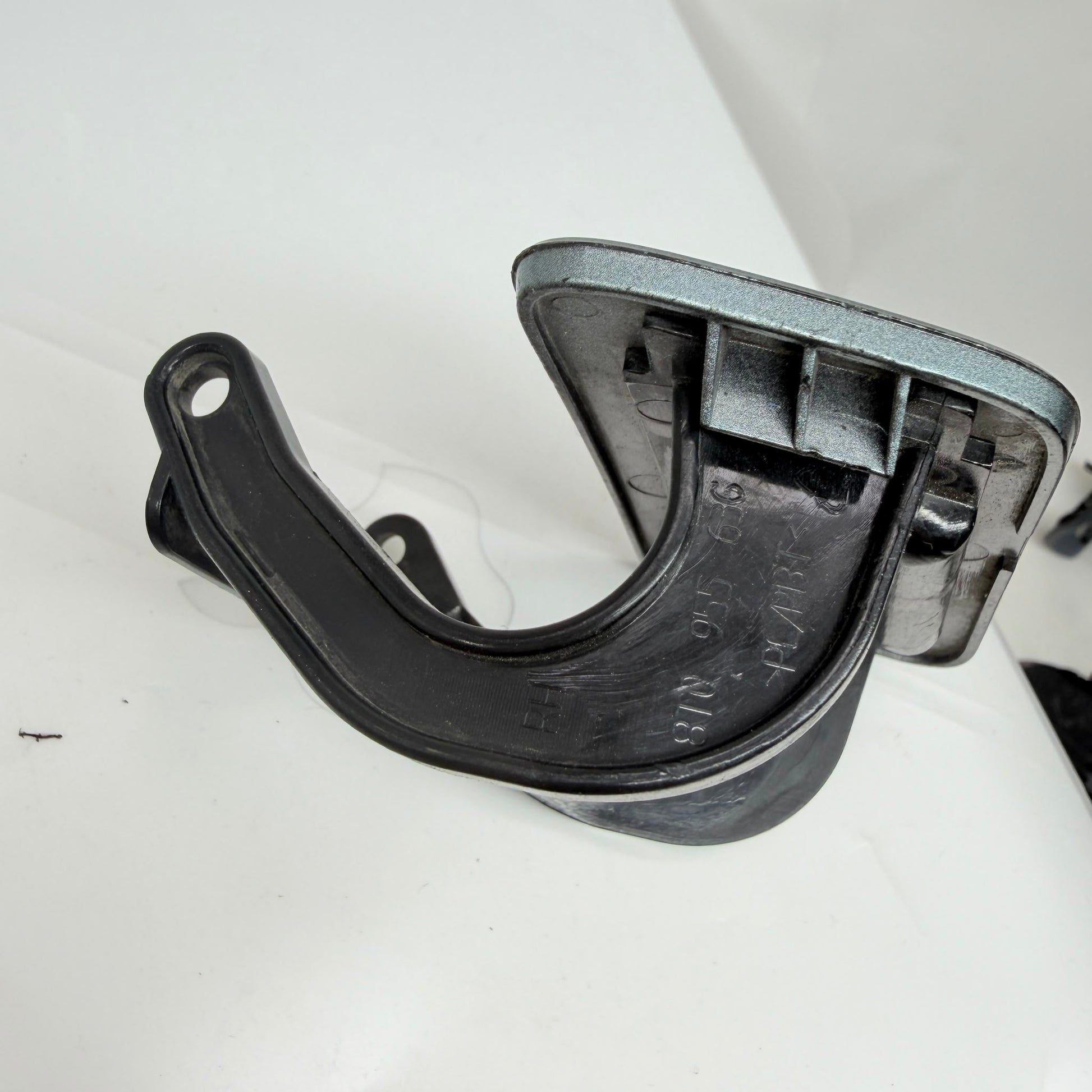 Audi A5 8T Sağ Ön Far Yıkama Kapağı 8T0955636 En Uygun Oto Parça