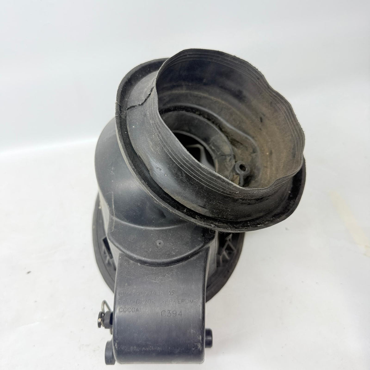 Ford Kuga Yakıt Dolum Boğazı Kapağı 08-12 8V41-S27936