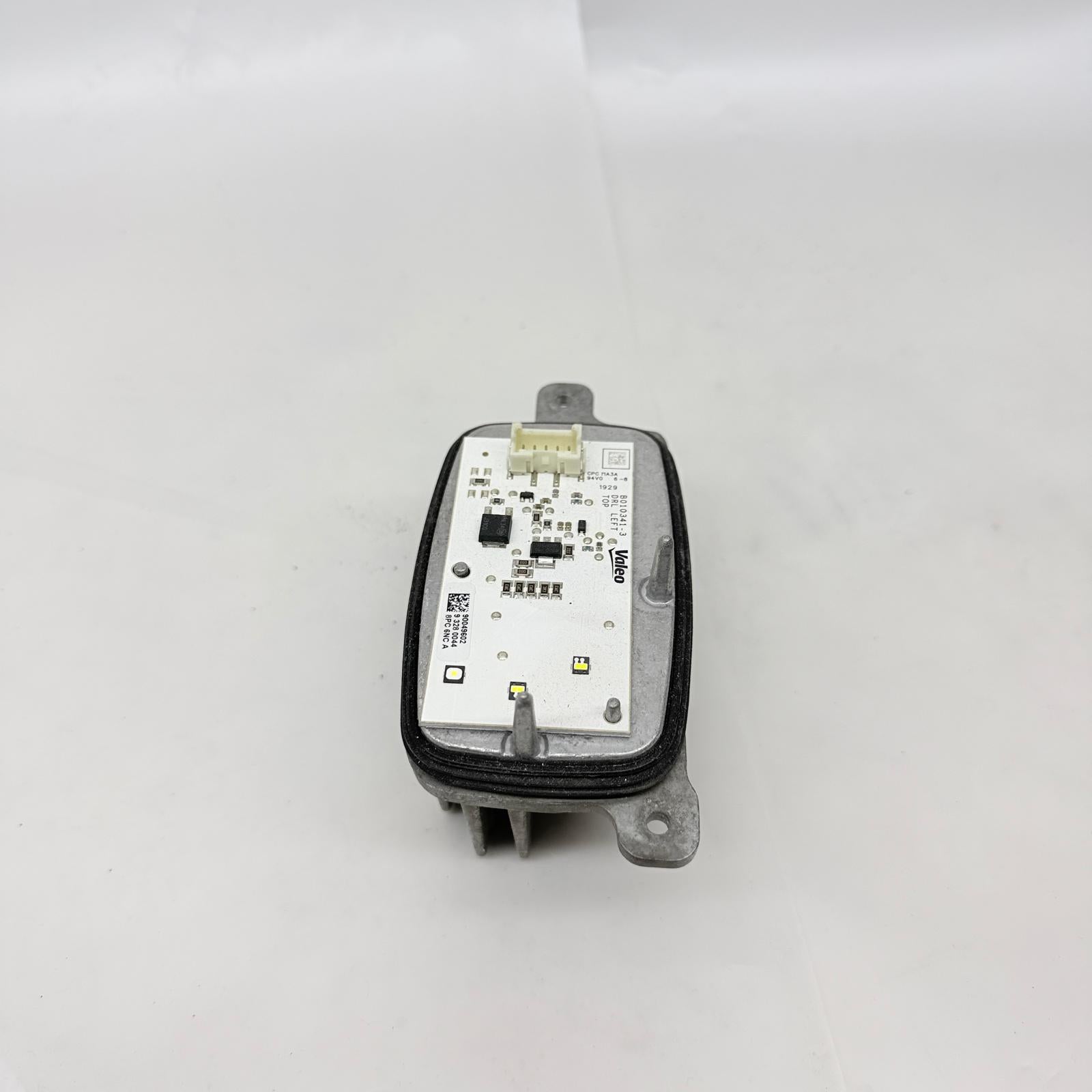 Renault Megane 4 Sol Far Köşe LED 90049602 En Uygun Oto Parça