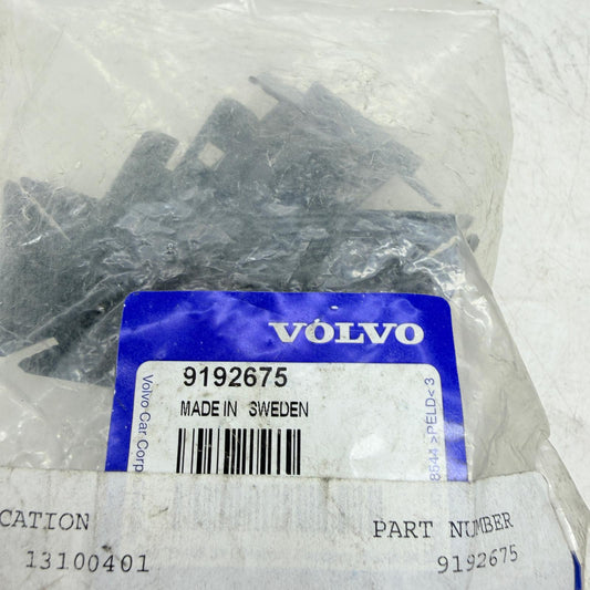 Volvo S40 V40 V70 Arka Tampon PDC Sensör Yuvası Set 9192675 En Uygun Oto Parça