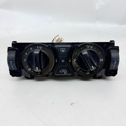 Mercedes E Serisi W210 Klima Kontrol Paneli A2108302985