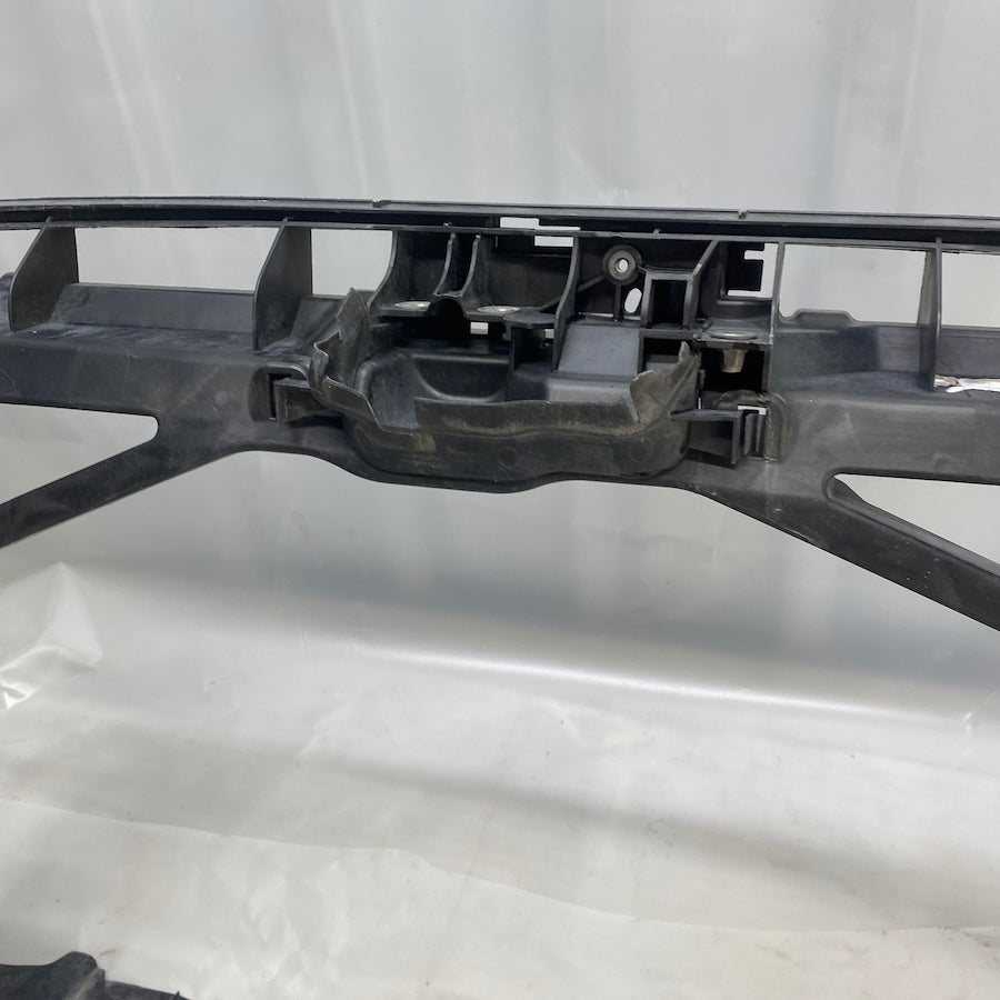 AUDİ A3 ÖN PANEL 8V0805588 - En Uygun Oto Parça