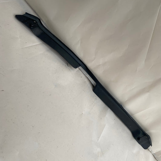 AUDI A3 Panel Üst Koruma 8V0 823 126
