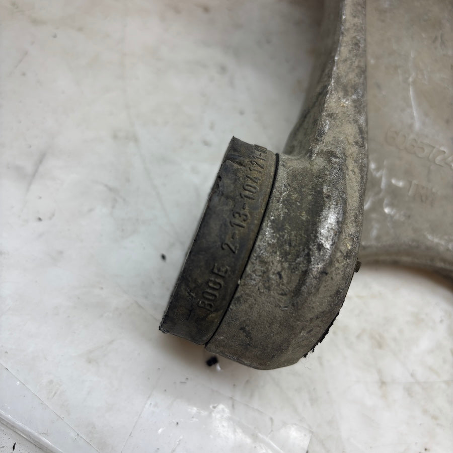 Alfa Romeo Sağ Üst Salıncak 60657246