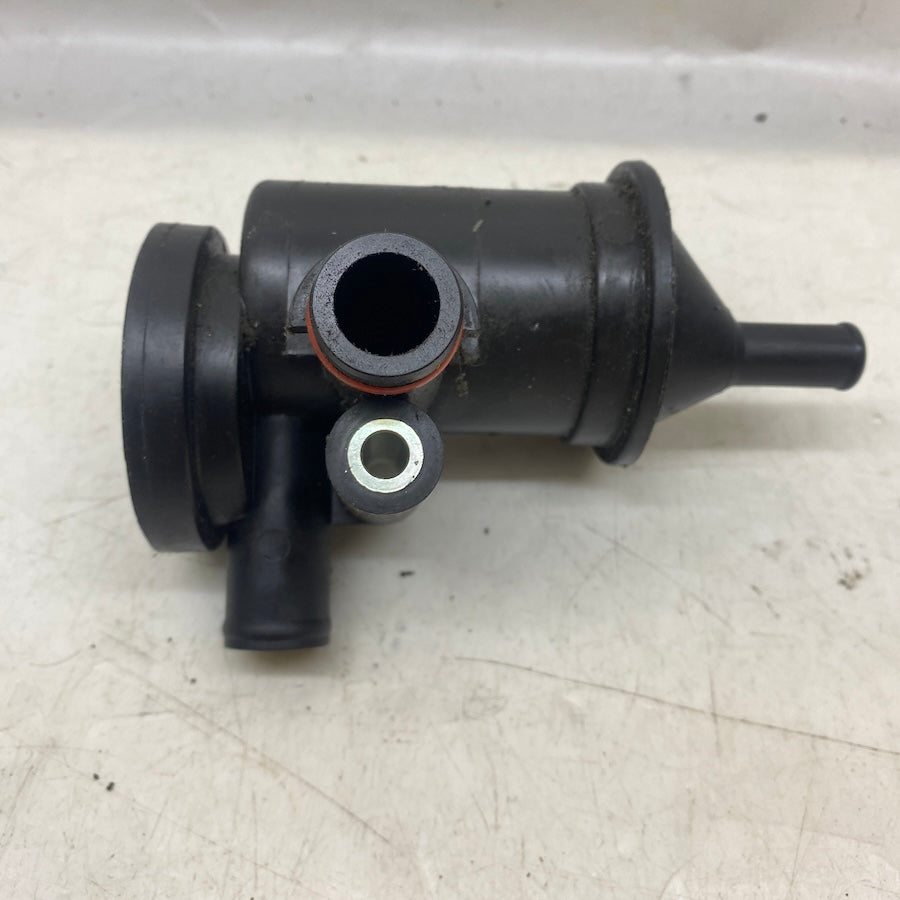 6G33-6B673-AB
