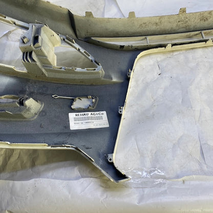 Audi A3 Hatchback Ön Tampon 8V3807487 13-15 En Uygun Oto Parça