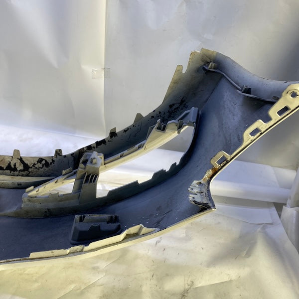 Audi A3 Hatchback Ön Tampon 8V3807487 13-15 En Uygun Oto Parça