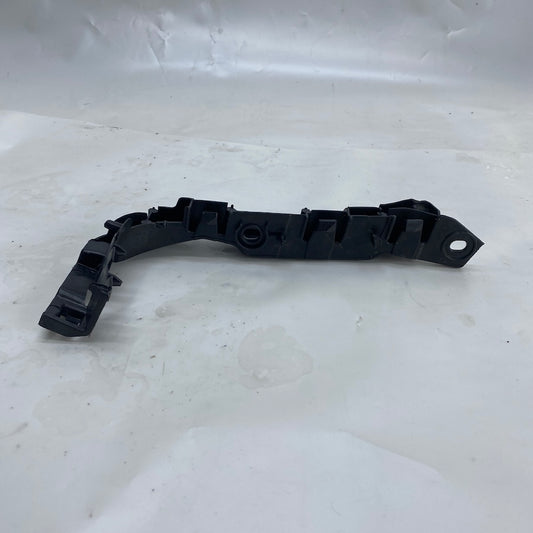 Audi A3 Ön Tampon Braketi Sağ 8V5807184