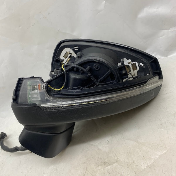 Audi A3 Sedan Sol Dikiz Aynası 8V5857409 13-17 En Uygun Oto Parça