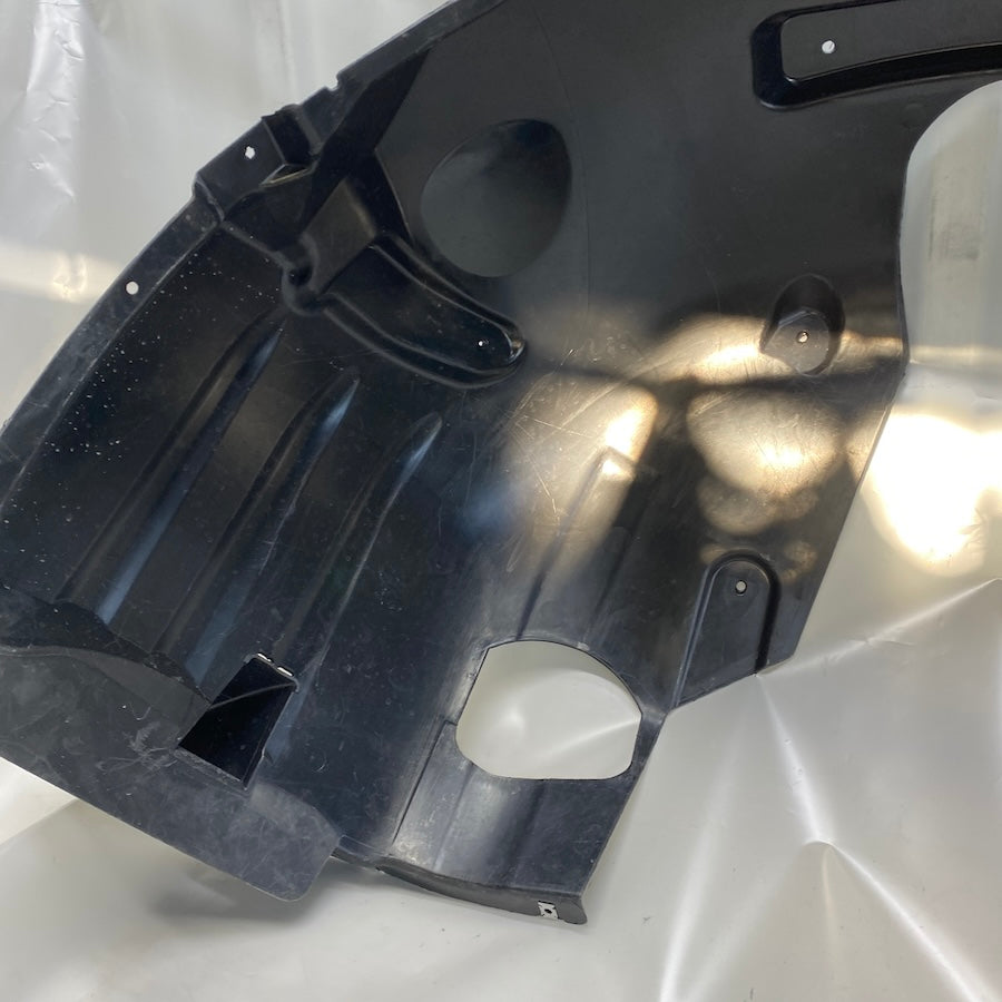 Audi A3 Sedan Sol Ön Çamurluk Davlumbazı 8V5821171G (2013-2020)