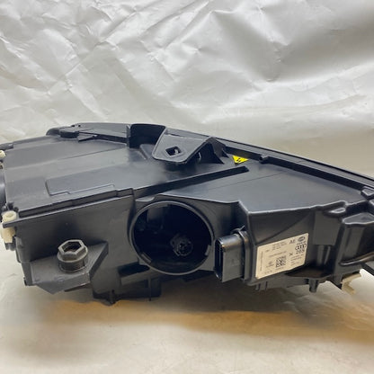 Audi A3 Sol Far Xenon 8V0941043 En Uygun Oto Parça