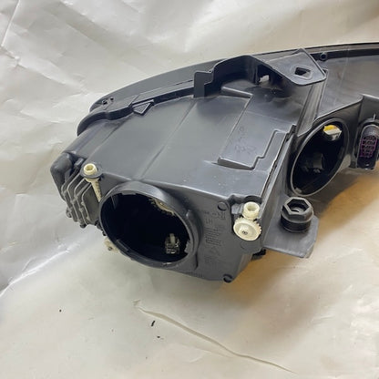 Audi A3 Sol Far Xenon 8V0941043 En Uygun Oto Parça